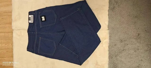 Срочная продажа одежды - Футболки в Владивосток