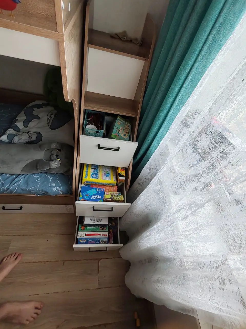 Двухъярусная кровать с матрасами в хорошем состоянии - Мебель (Барахолка) в Владивосток