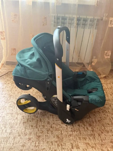 Продам автокресло на колесах - частное объявление в Владивосток