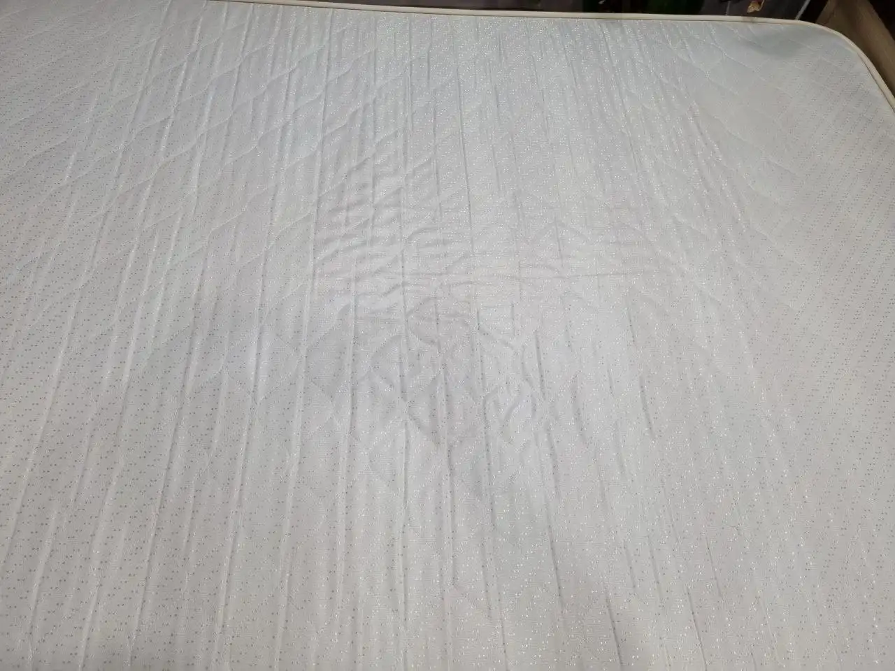 Кровать с матрасом - Барахолка в Владивосток