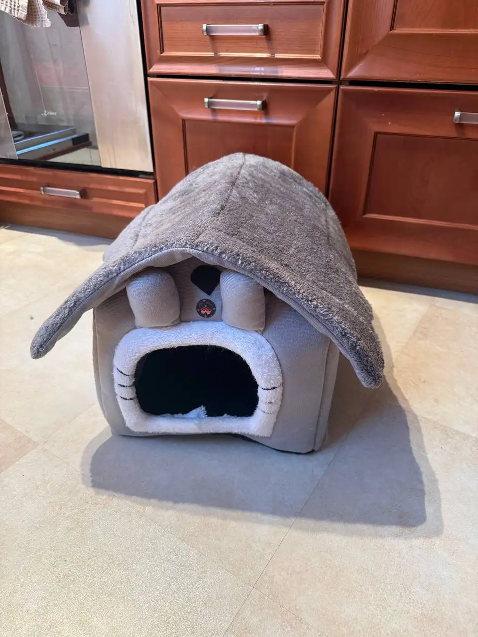 Кошачий домик за шоколадку - Барахолка в Владивосток