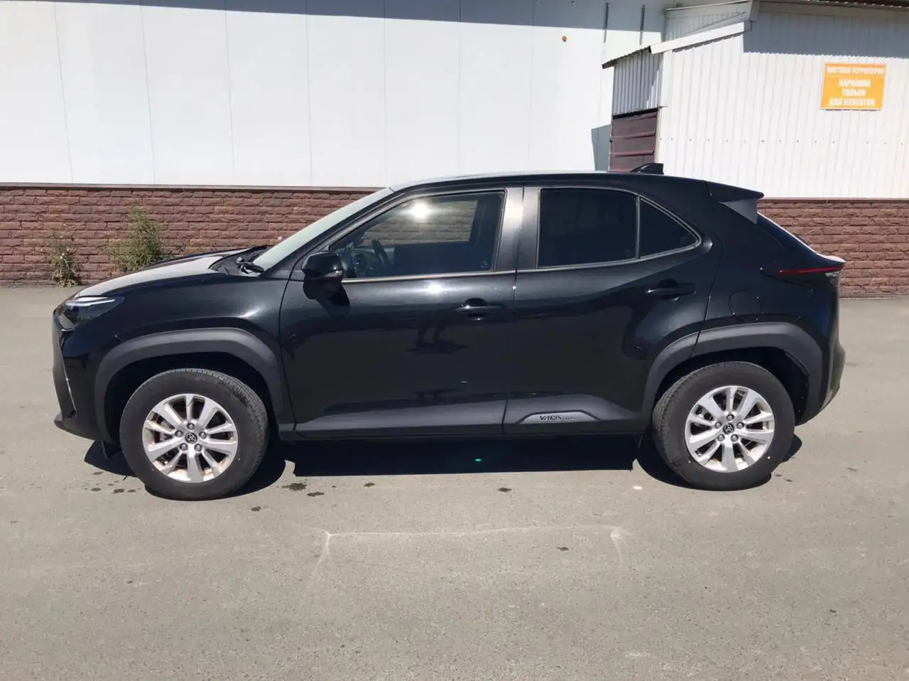 Продажа автомобиля Toyota Yaris Cross 2022 года - Авто в Владивосток