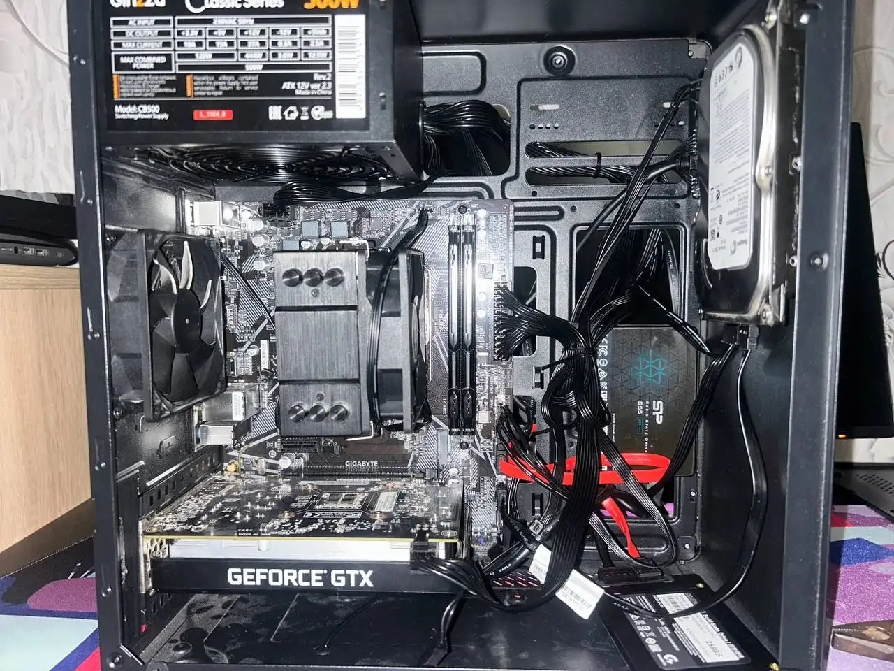 Продам ПК с видеокартой 1650 Super и процессором Ryzen 5 2600 - Компьютеры и комплектующие (Электроника) в Владивосток