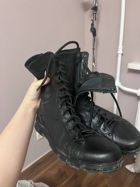 Продам демисезонные берцы фирмы безон 43 размер - Рабочая обувь в Владивосток