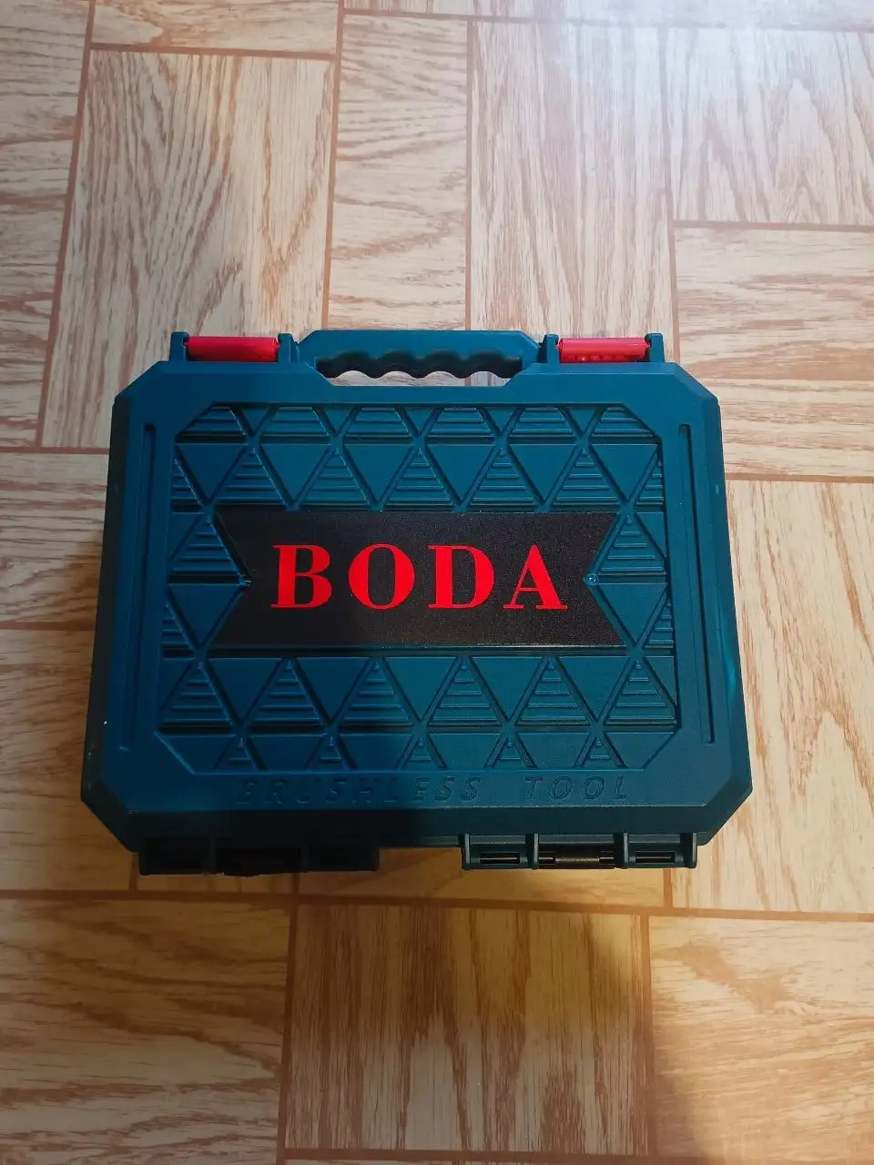 Бесщеточный ударный шуруповерт - Инструменты (Электроника) в Владивосток