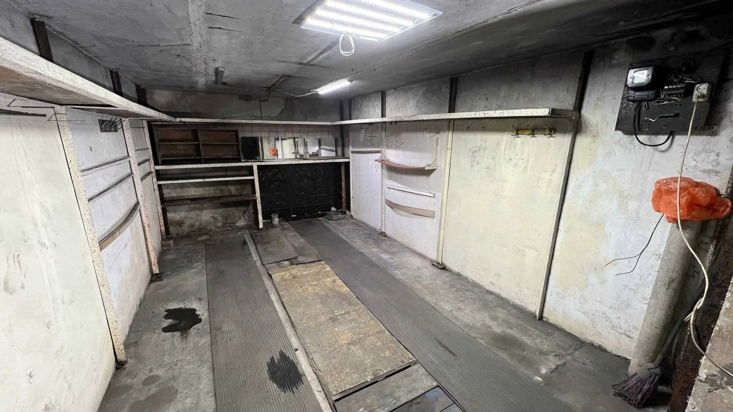 Продажа сухого капитального гаража с электричеством и подвалом во Владивостоке - Гараж (Недвижимость) в Владивосток