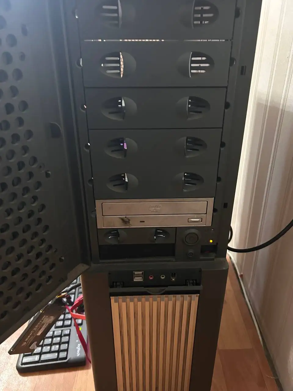 Продам сервер с оперативной памятью 32 Гб - Серверное оборудование (Электроника) в Владивосток