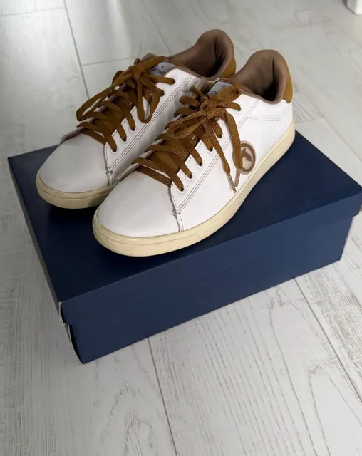 Продажа обуви Trusardi Jeans, Tommy Hilfiger, Nike, борцовок - Мужская обувь в Владивосток