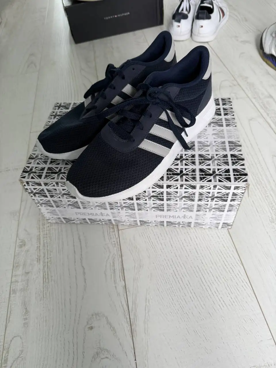 Продажа обуви: Trusardi Jeans, Tommy Hilfiger, Nike, борцовки - Обувь (Одежда) в Владивосток