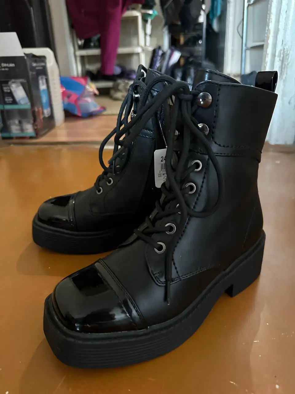 Ботинки T.TACCARDI женские демисезонные новые - Обувь (Одежда) в Владивосток