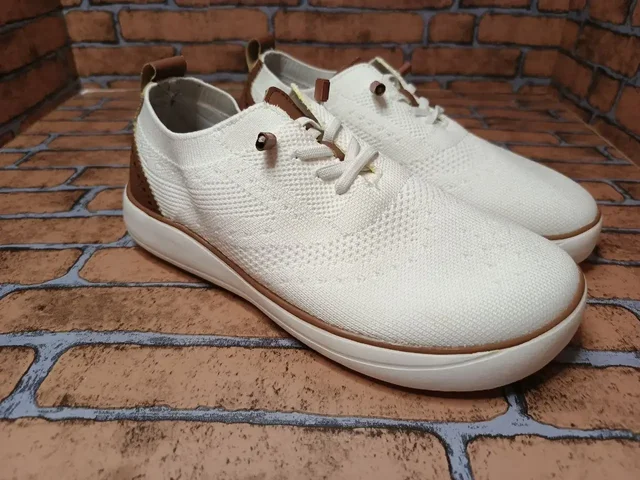 Легкие женские кроссовки 38 размер - Спортивная одежда в Владивосток