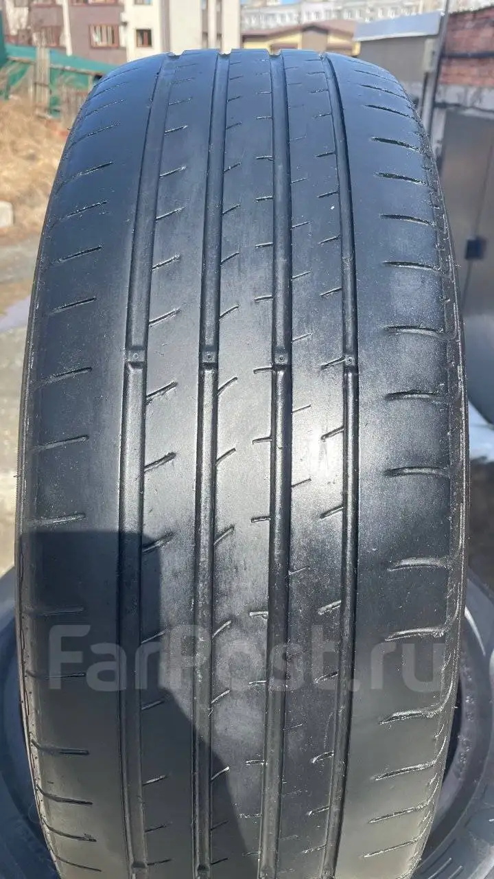 Продам комплект шин Nexen N'FERA RU1 235/60 R18 - Шины и диски (Авто) в Владивосток