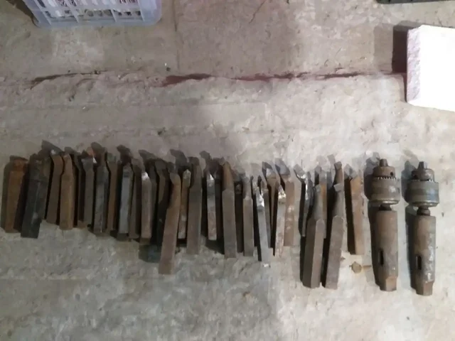 Продажа токарных резцов и конусов - Парфюмерия в Владивосток