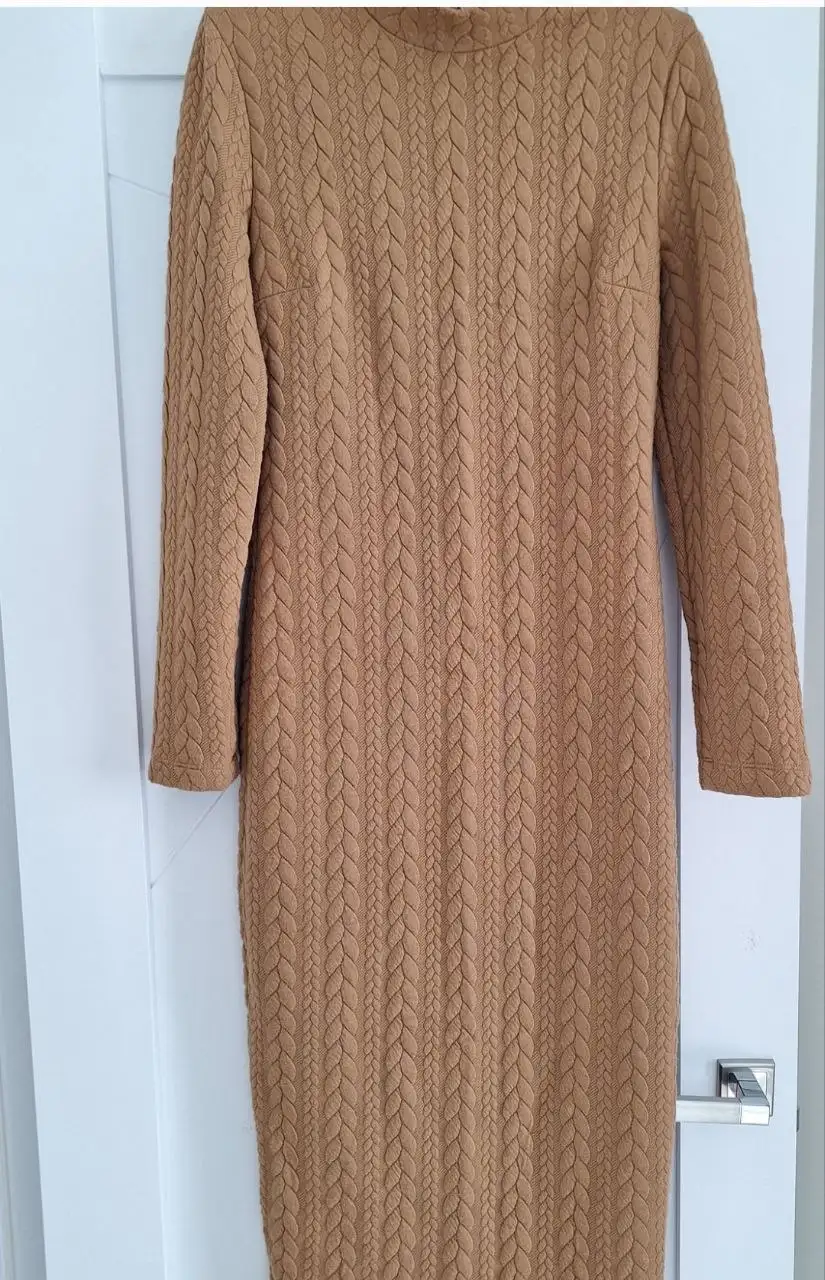 Платье Imperial Италия размер 42-44 - Платья (Одежда) в Владивосток