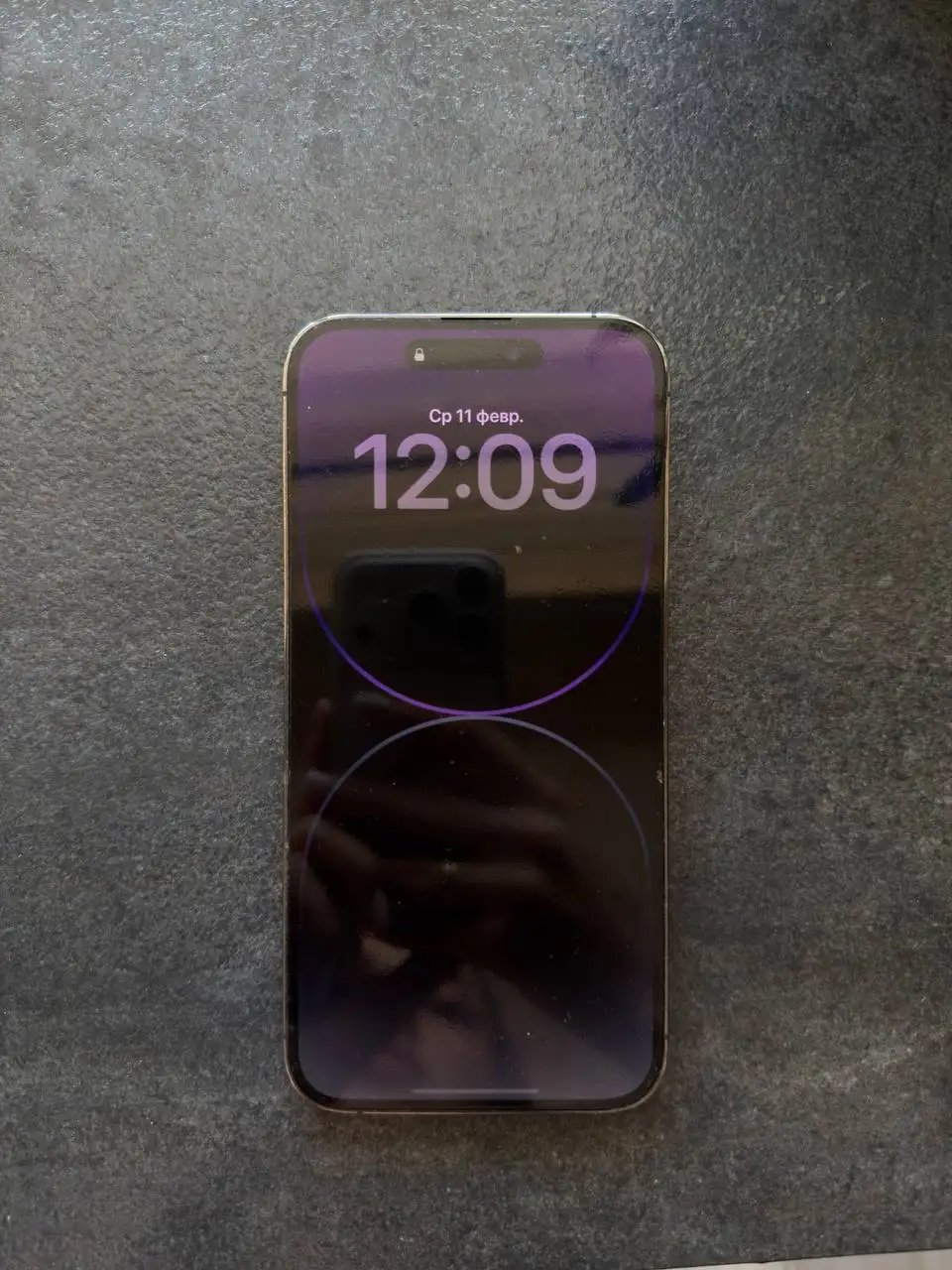 Телевизор SAMSUNG и iPhone 14 Pro Max - Телевизоры и смартфоны (Электроника) в Владивосток