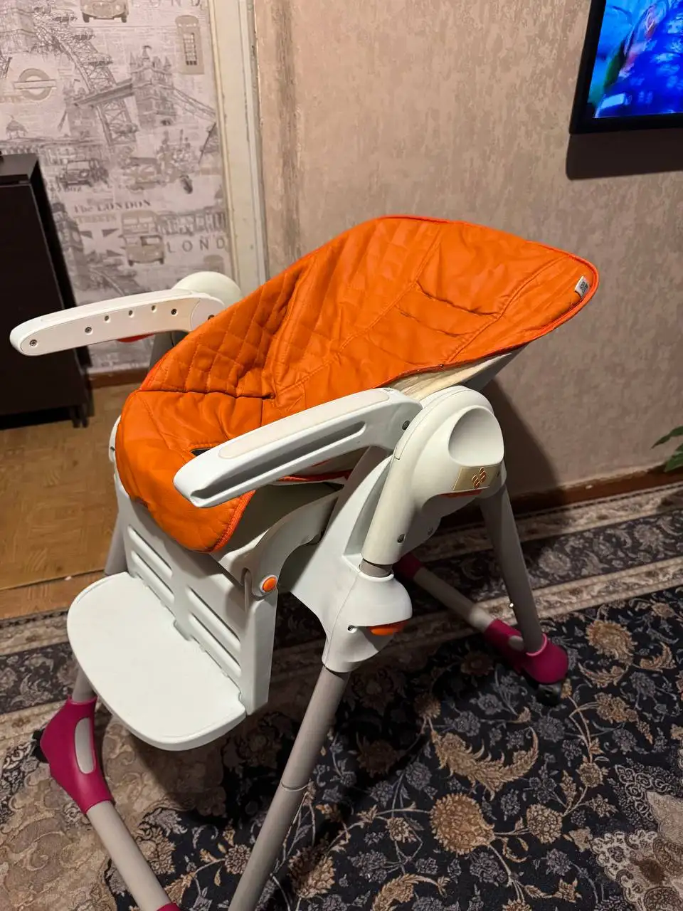 Стульчик для кормления - Стульчики для кормления (Товары для детей) в Владивосток