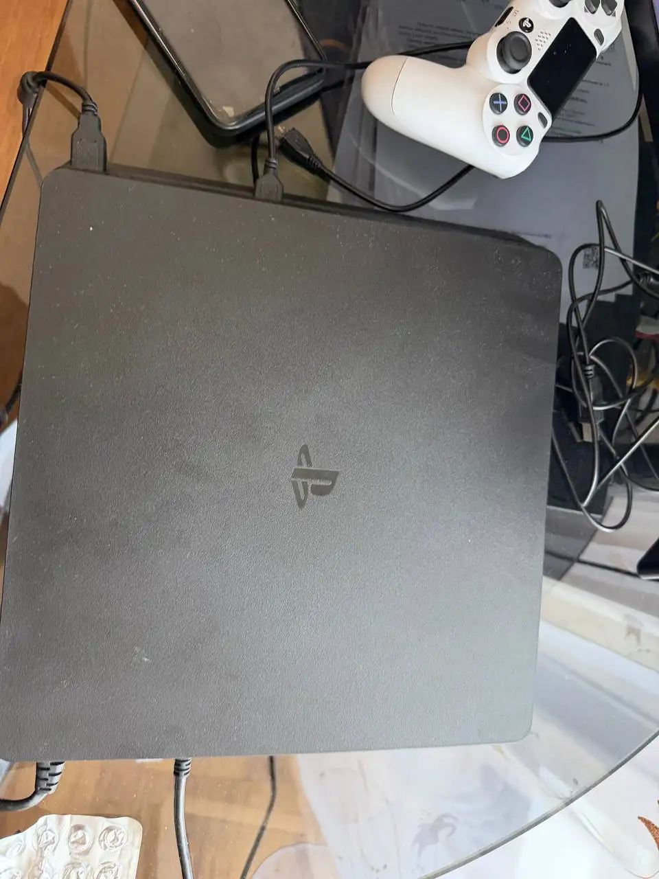 Продам PlayStation 4 1TB в отличном состоянии - Игровые приставки (Электроника) в Владивосток