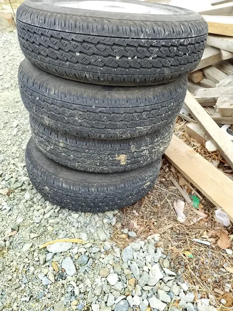 Продам колёса 145/80 R12 LT - частное объявление в Артём