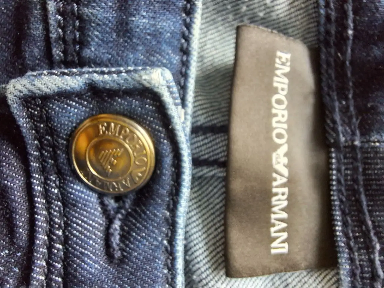 Джинсы Emporio Armani 48 размер - Барахолка в Владивосток