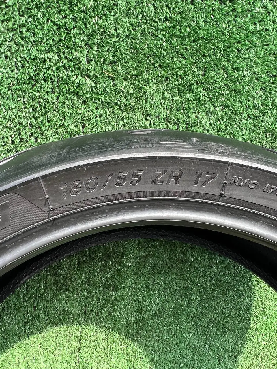 Мотошина Michelin ROAD 5 180/55 R17 - Шины (Авто) в Владивосток