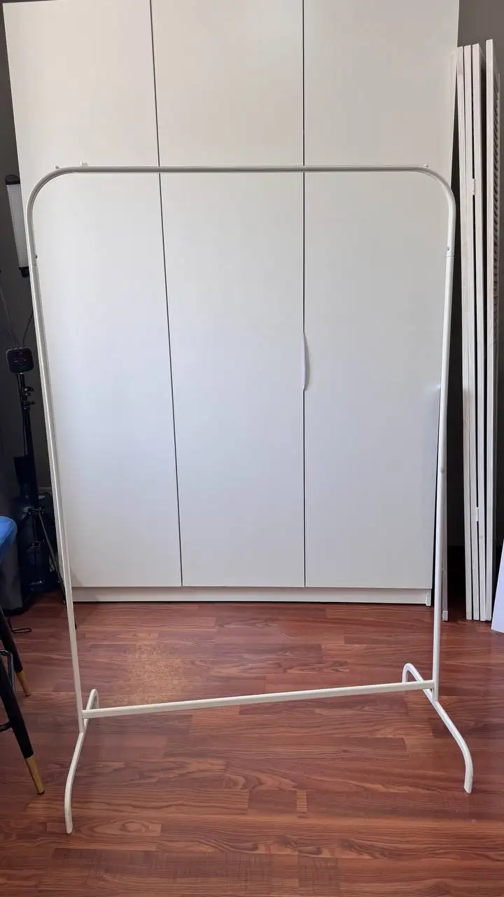 Вешалка и столик IKEA - Мебель (Для дома и дачи) в Владивосток