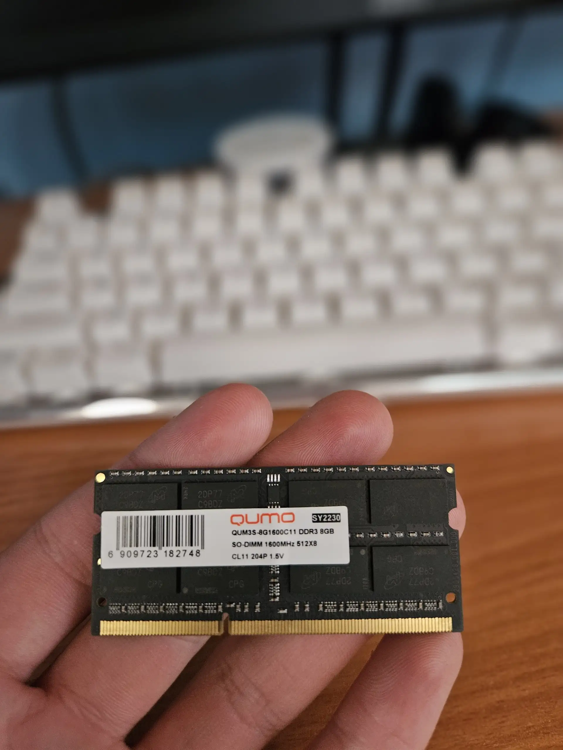 Продам оперативную память 8 ГБ DDR3 - Комплектующие для ПК (Электроника) в Владивосток