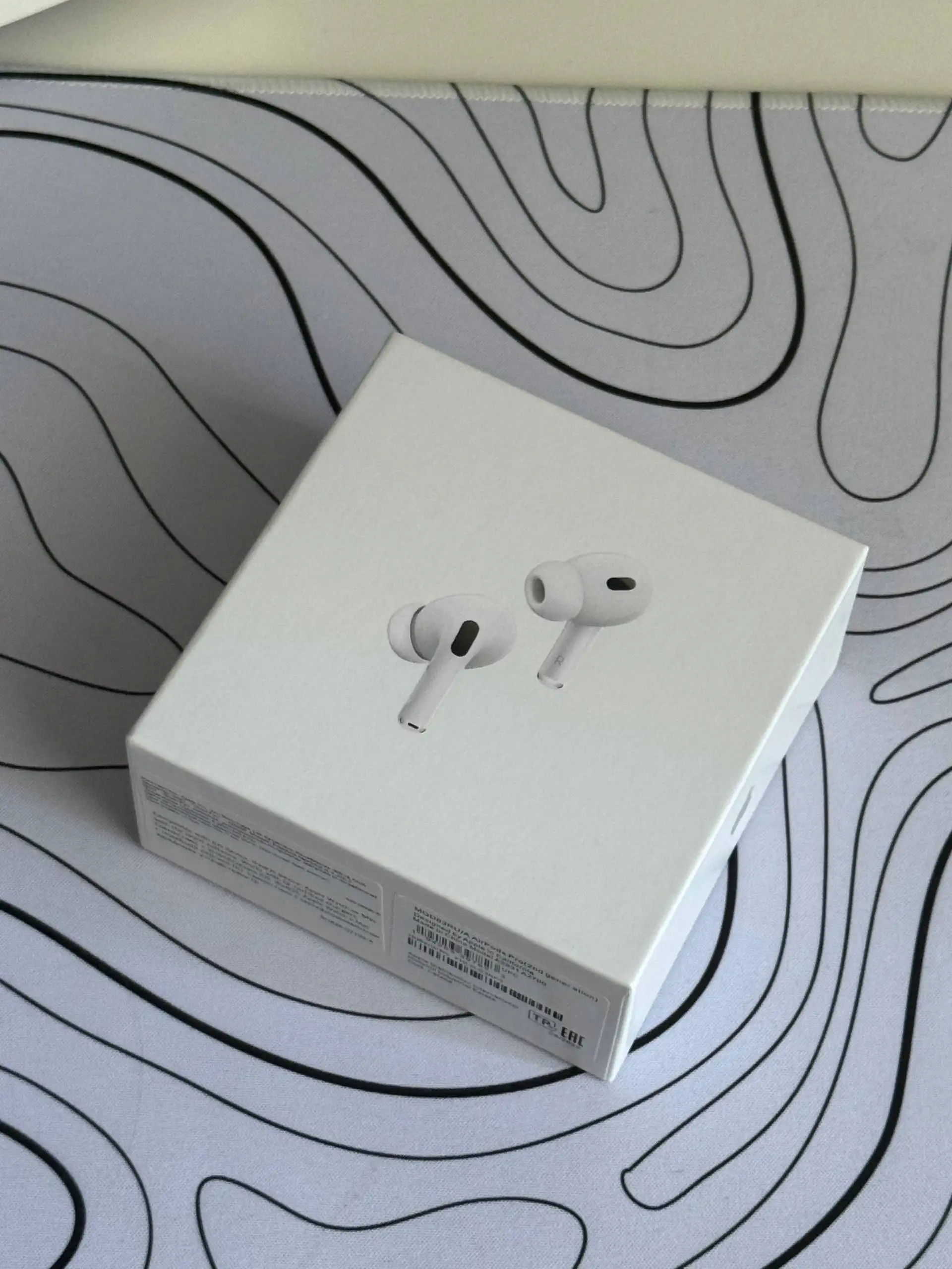 AirPods Pro 2 + чехол - Наушники (Электроника) в Владивосток