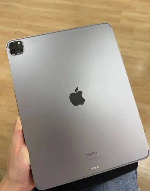 iPad Pro 12.9 2022 256GB - Часы в Владивосток
