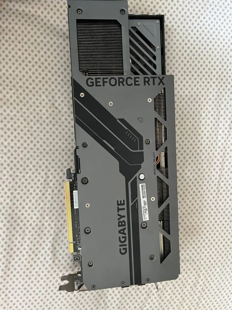 Продам видеокарту GIGABYTE GeForce RTX 4080 Super - Видеокарты (Электроника) в Владивосток