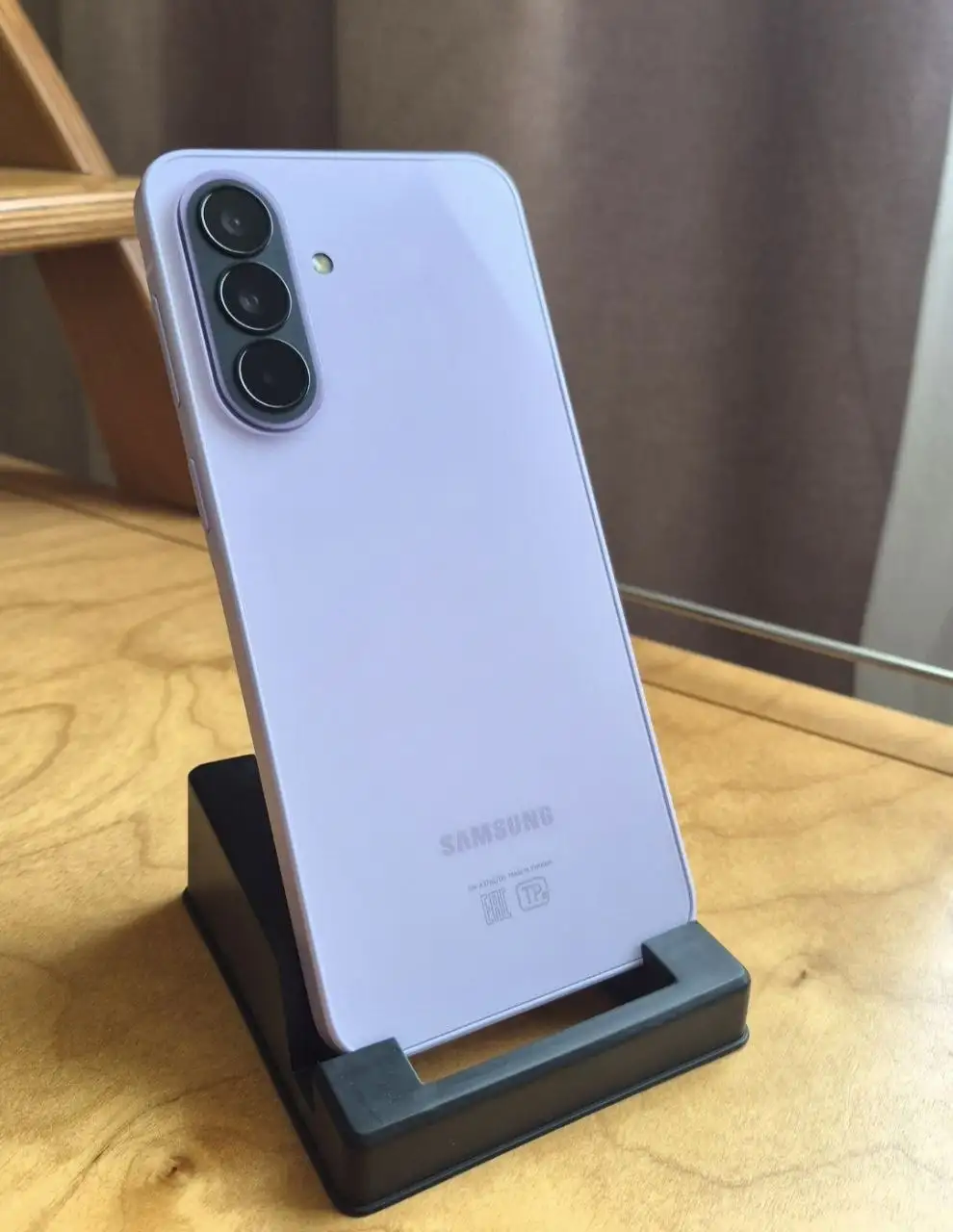 Продам Новый Samsung Galaxy A37 128GB - Мобильные телефоны (Электроника) в Владивосток