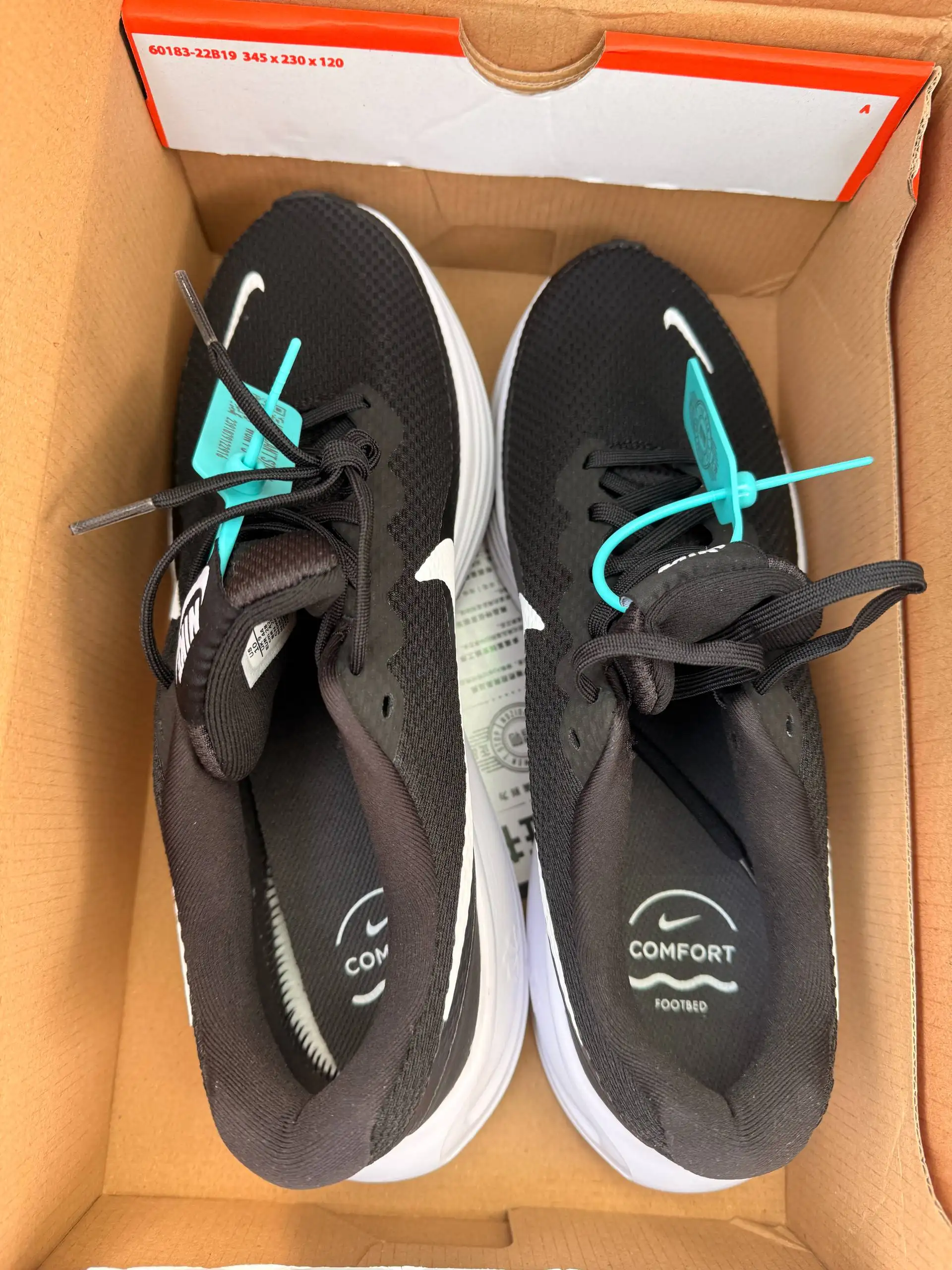 Новые кроссовки Nike Revolution 8 - Обувь (Одежда) в Владивосток