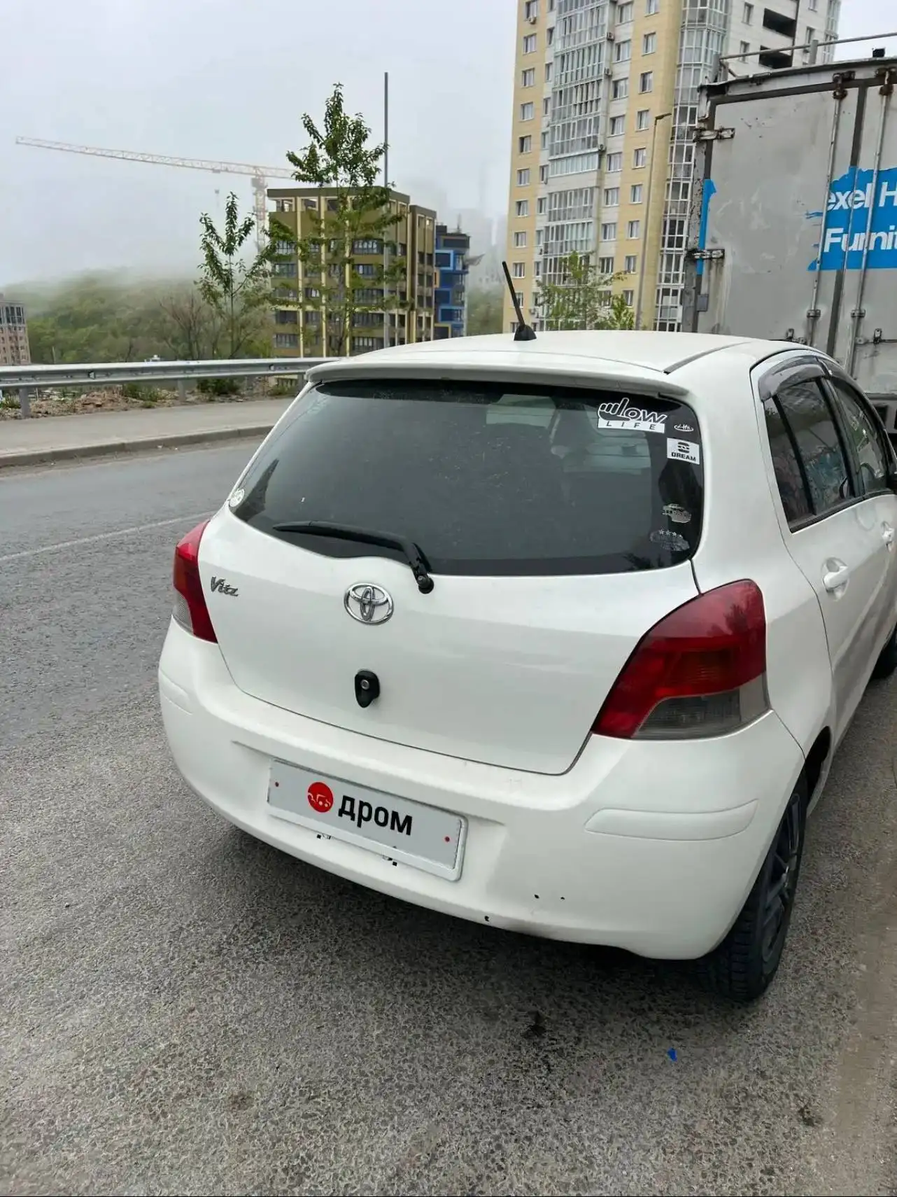 Toyota Vitz 2009 - Легковые автомобили (Авто) в Владивосток