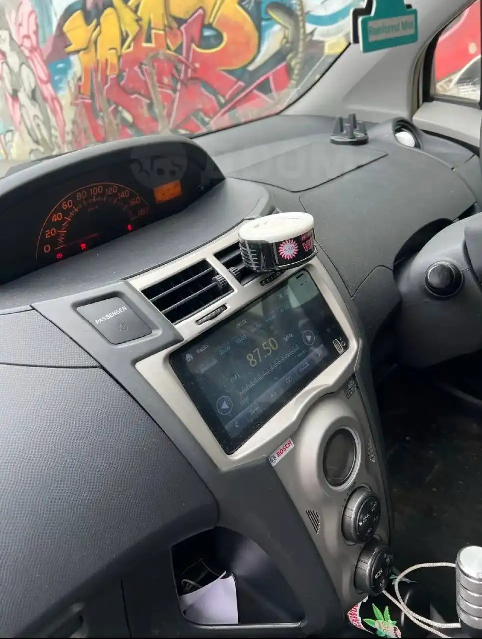 Toyota Vitz 2009 - Легковые автомобили (Авто) в Владивосток