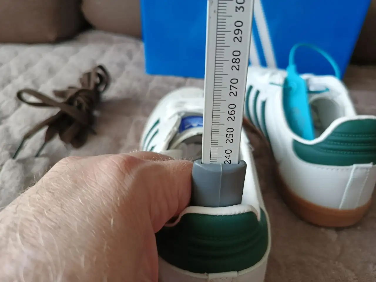 Новые кроссовки adidas samba 37 размера - Обувь (Одежда) в Владивосток