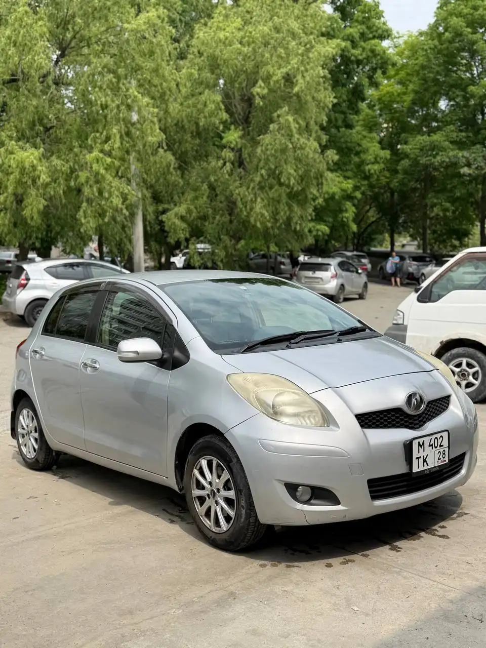 Toyota Vitz 2009 - Легковые автомобили (Авто) в Владивосток