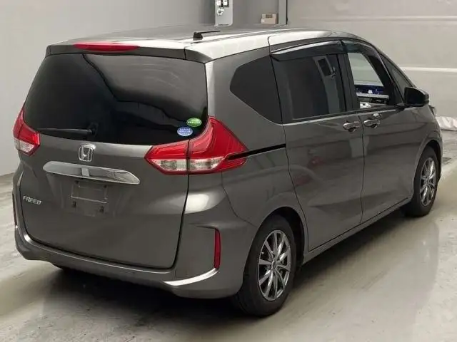 Honda Freed 2020 - Авто в Владивосток