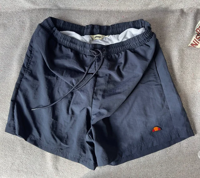 Продам шорты Ellesse новые - частное объявление в Владивосток