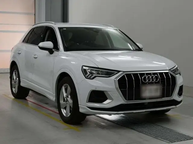 Audi Q3 2 поколение (F3) 1.5T - Легковые автомобили (Авто) в Владивосток