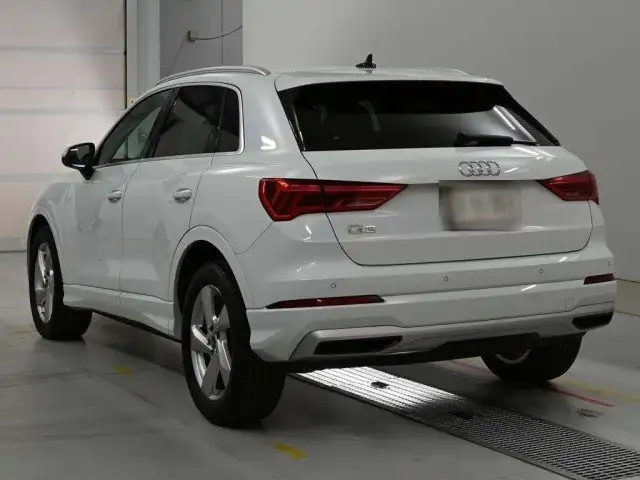 Audi Q3 2 поколение (F3) 1.5T - Легковые автомобили (Авто) в Владивосток