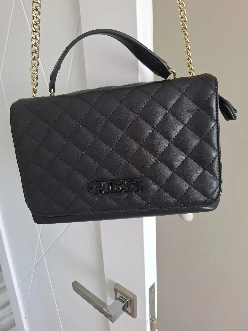 Сумка Guess - Аксессуары (Одежда) в Владивосток
