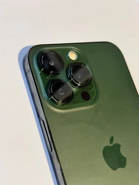 Iphone 13 Pro Jungle Edition 256гб - Электроника в Владивосток
