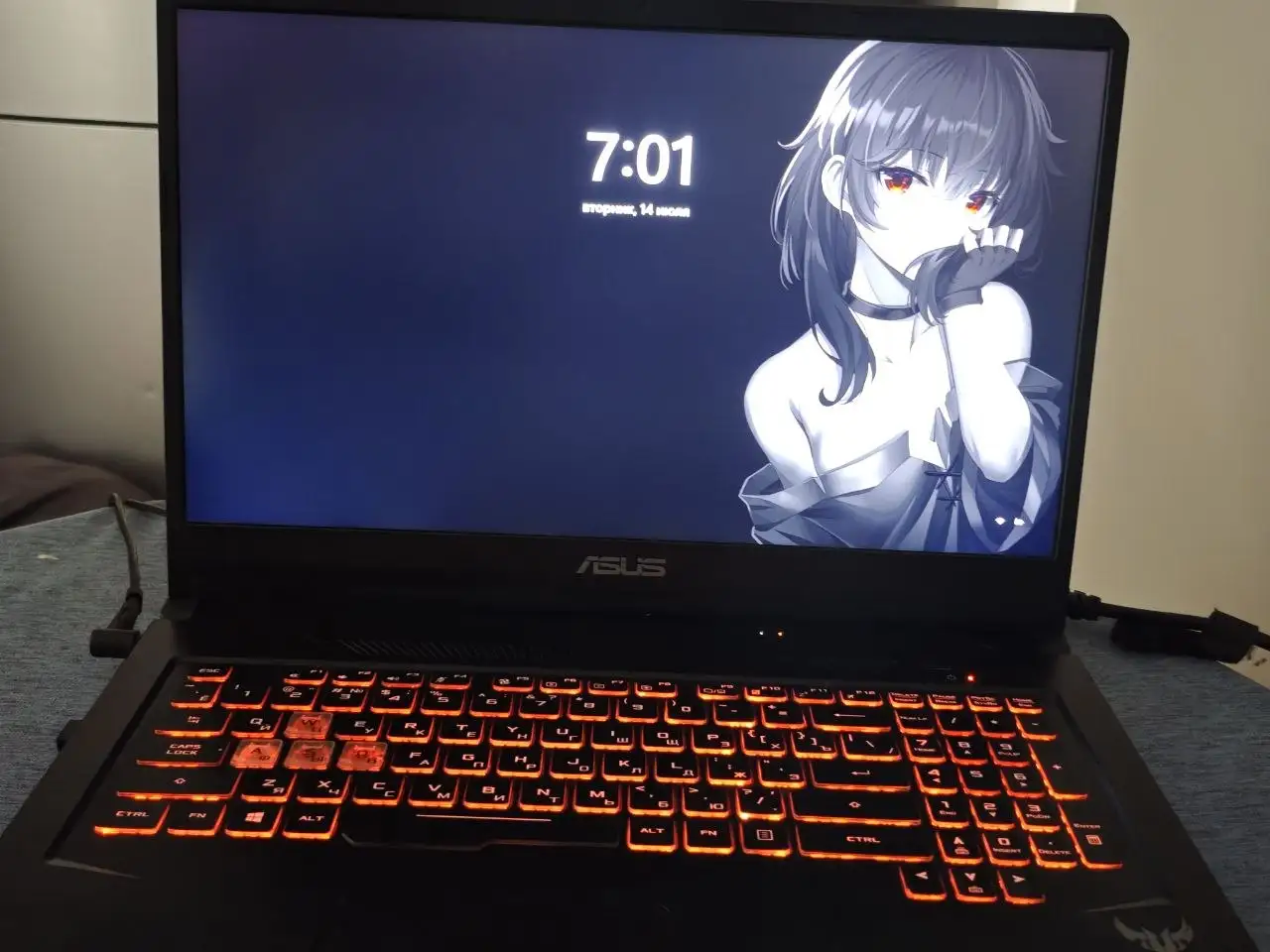 Продам игровой ноутбук Asus - Ноутбуки (Электроника) в Владивосток