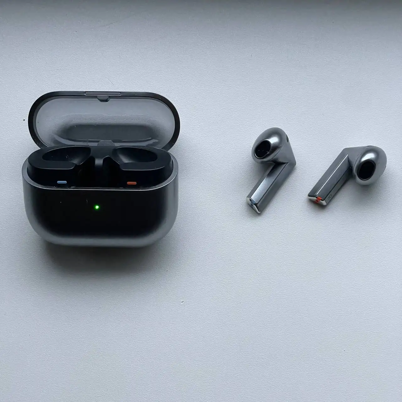 Продам наушники Samsung Buds3 - Электроника в Владивосток