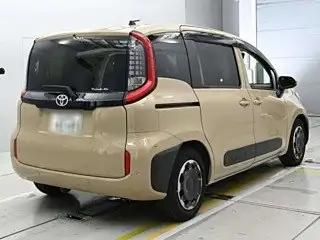 Toyota Sienta 2023 из Японии во Владивосток - Легковые автомобили (Авто) в Владивосток