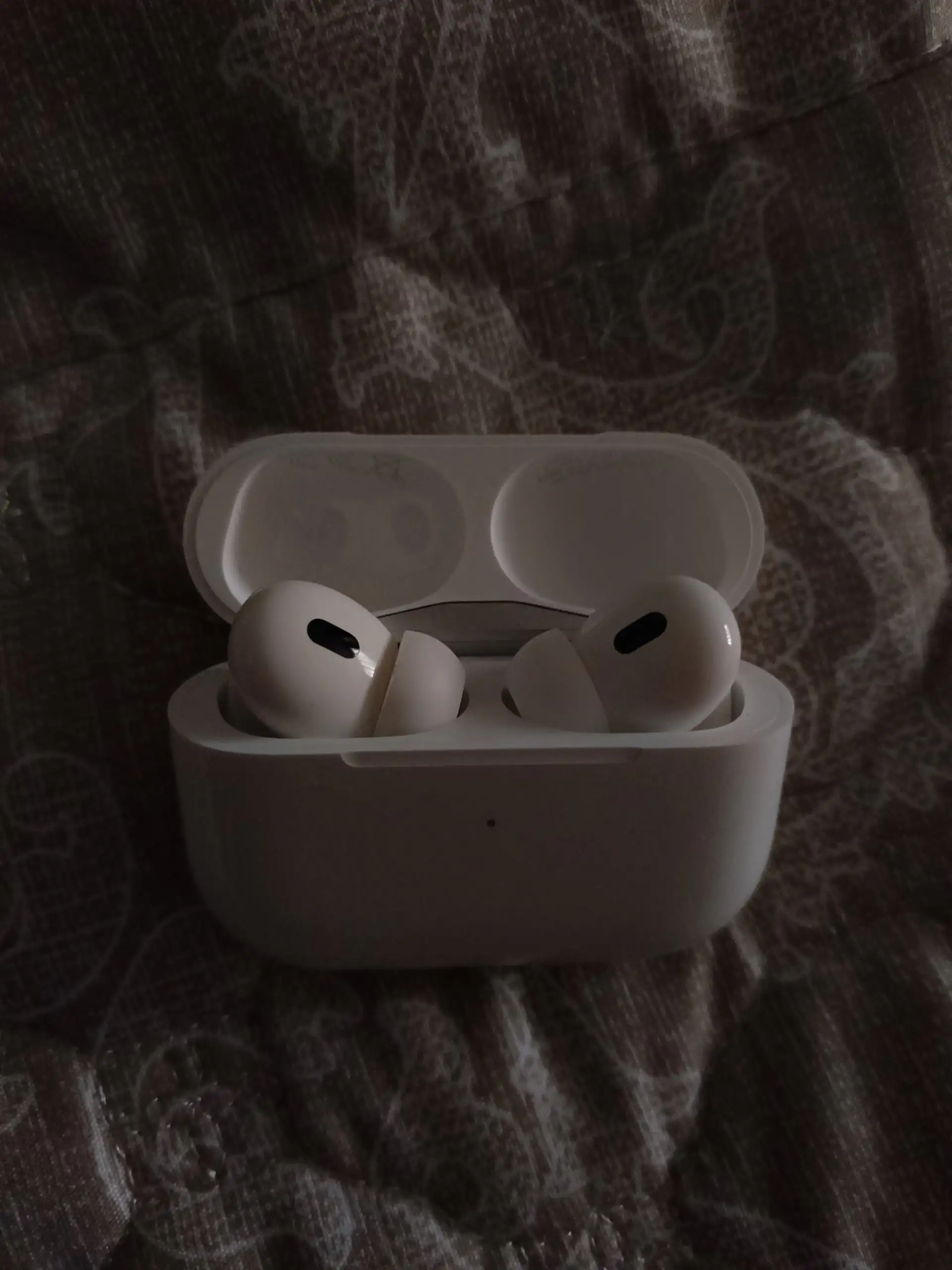 Оригинальные AirPods Pro 2 (Type-C) - Электроника в Владивосток