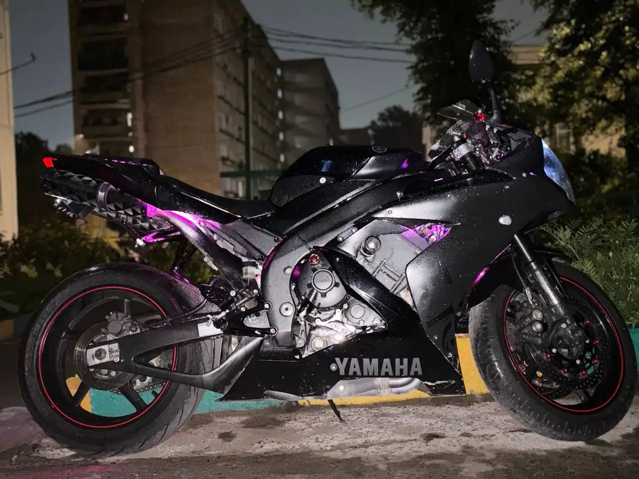 Yamaha R1 в отличном состоянии - Мотоциклы (Авто) в Владивосток