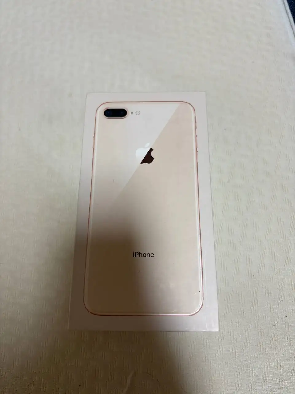 iPhone 8 Plus на запчасти не включается - Смартфоны (Электроника) в Владивосток