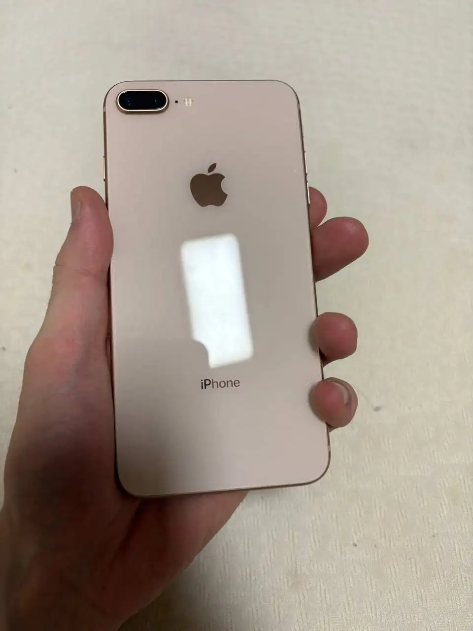 iPhone 8 Plus на запчасти не включается - Смартфоны (Электроника) в Владивосток
