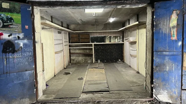 Продается сухой гараж с электричеством в центре - Недвижимость в Владивосток