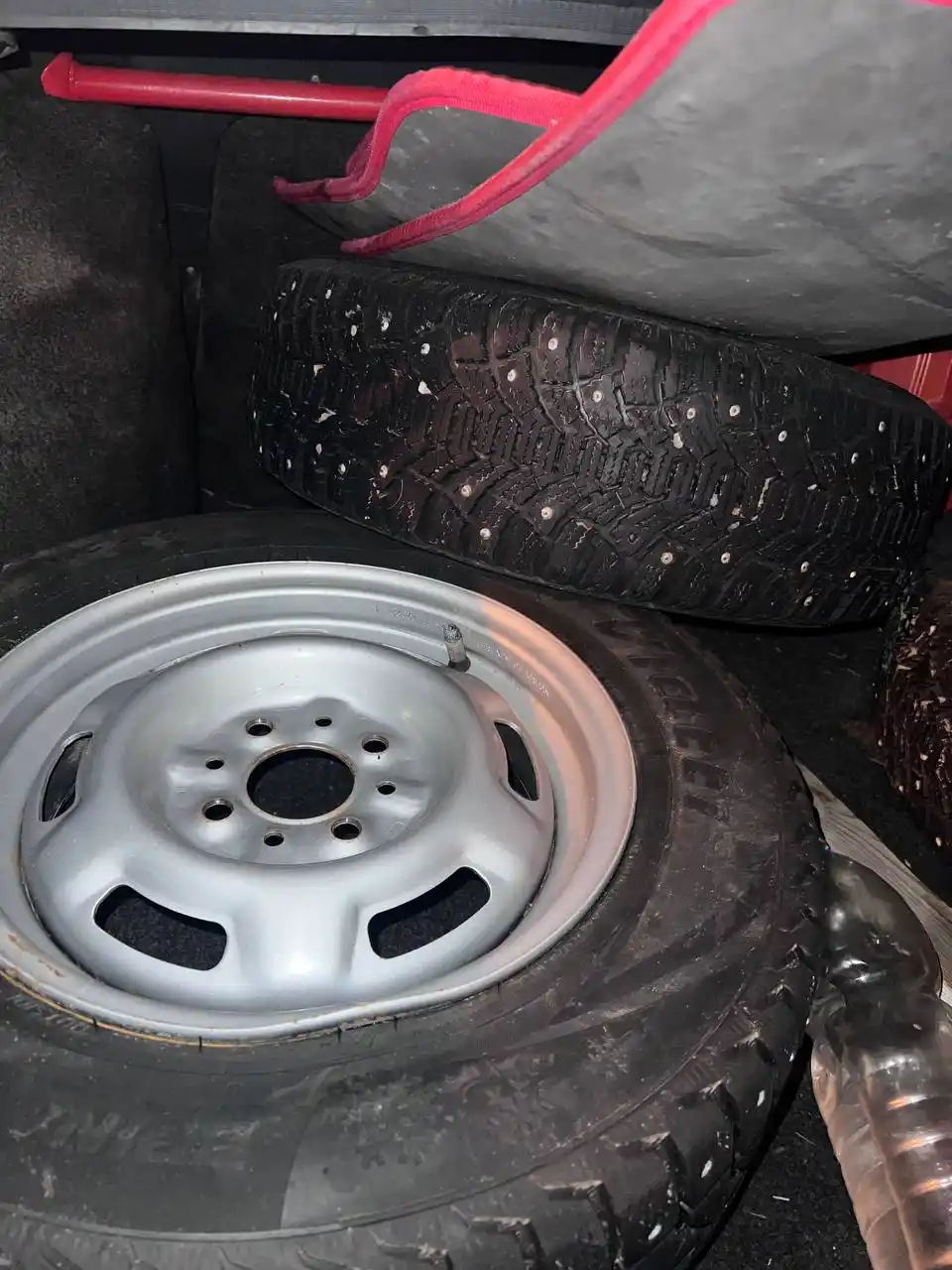 Комплект зимней резины с штампами r13, 4х98